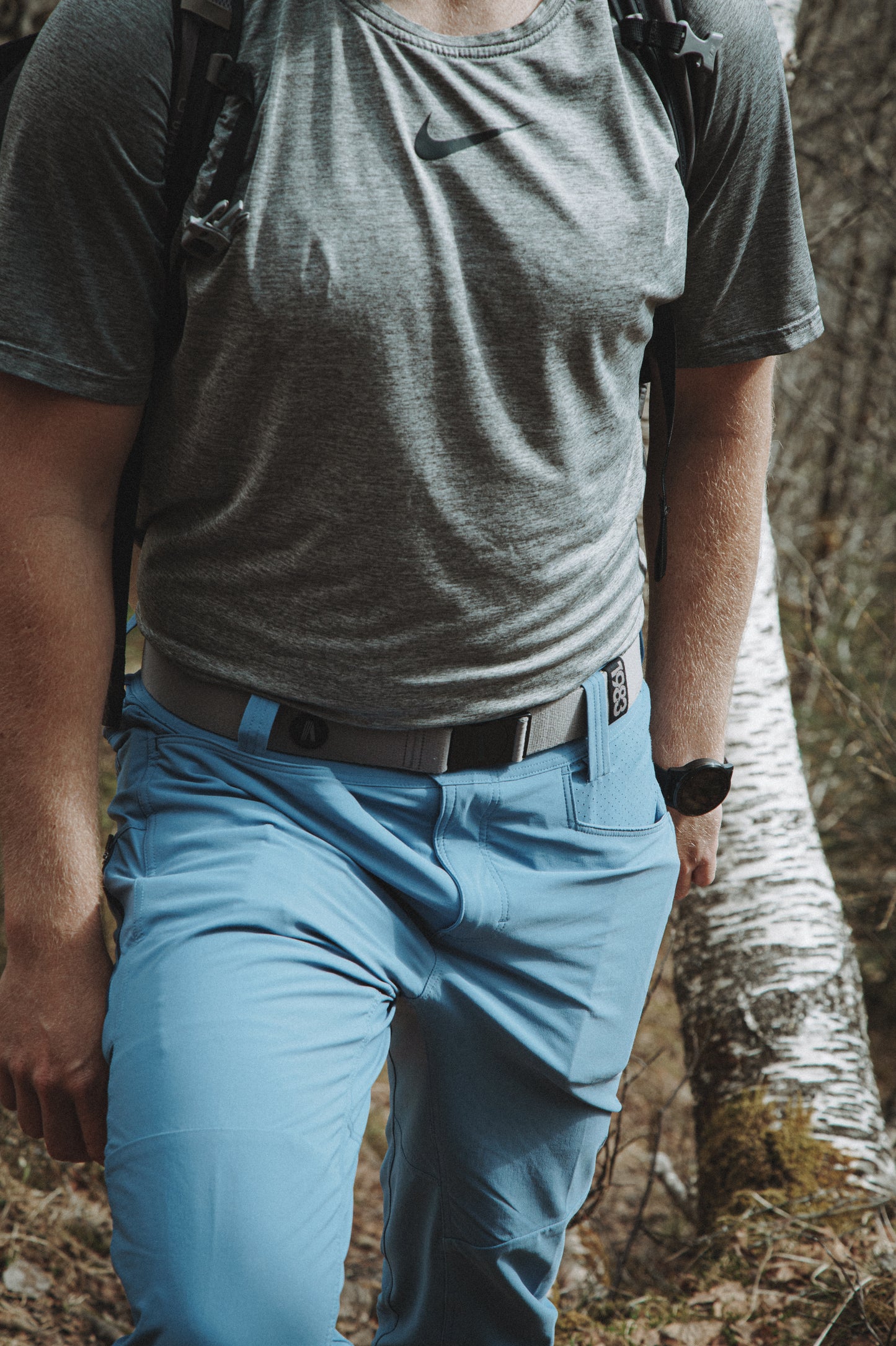 ash grey adjustable activewear belt outdoors